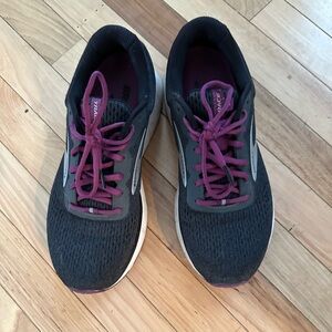 Gently used brooks trace running shoes. Women’s size 9.5.